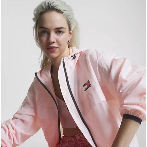 TOMMY JEANS
CHICAGO PACKABLE ZIP WINDBREAKER - Picture 3 of 6